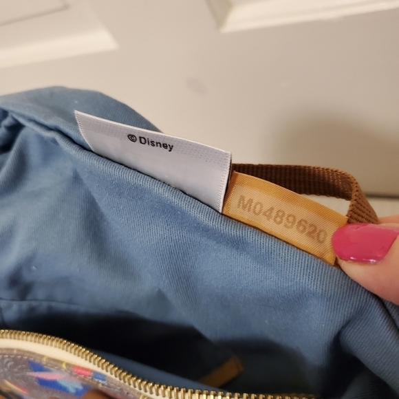 EUC Disney Dooney & Bourke Disneyland Marathon Weekend 2015 Tote, Authentic - Picture 14 of 16